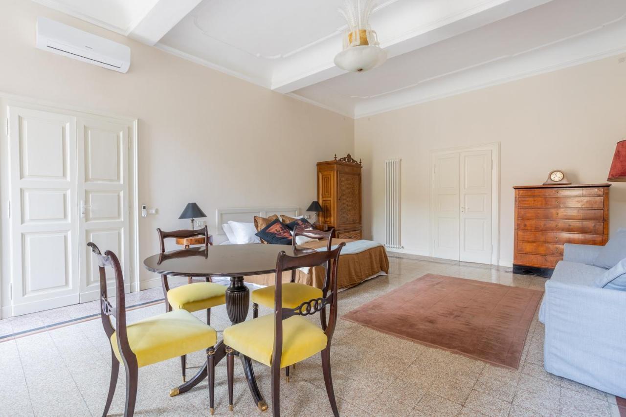 Palazzo Sabbioni Suite Del Conte Elegant Suite In Old Monastery City Center Ferrara Zewnętrze zdjęcie