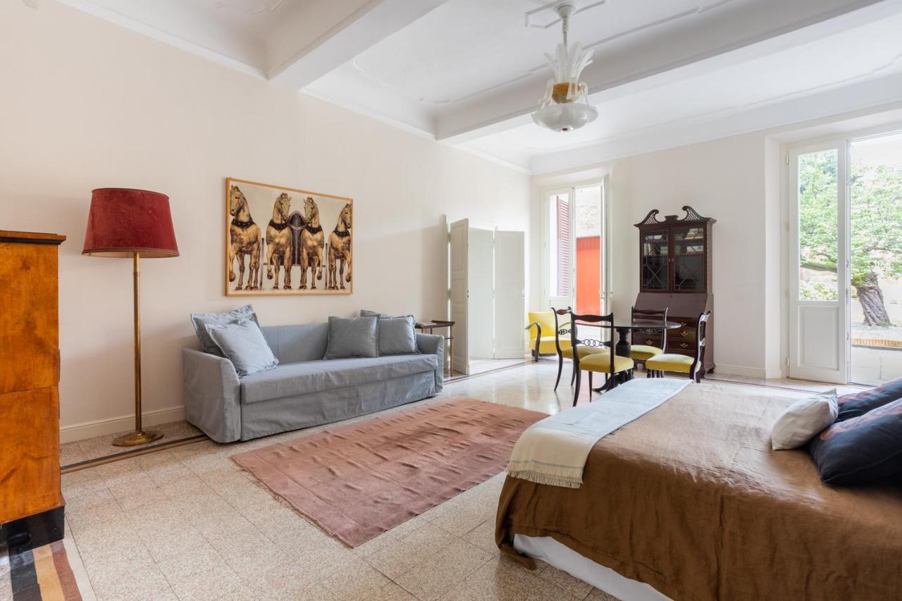 Palazzo Sabbioni Suite Del Conte Elegant Suite In Old Monastery City Center Ferrara Zewnętrze zdjęcie